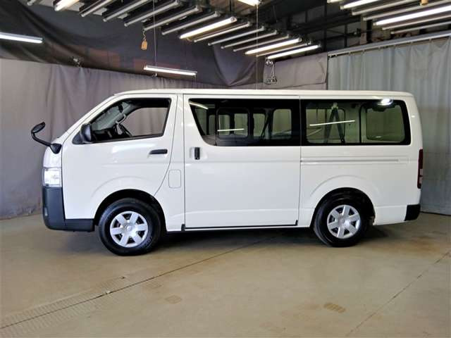 ハイエースバン2.8 DX ロング ディーゼル 4WD