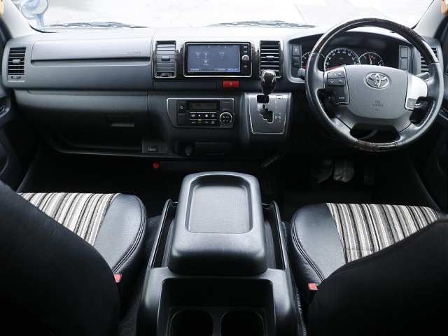 ハイエースバン2.8 スーパーGL ダークプライム ロング ディーゼル 4WD