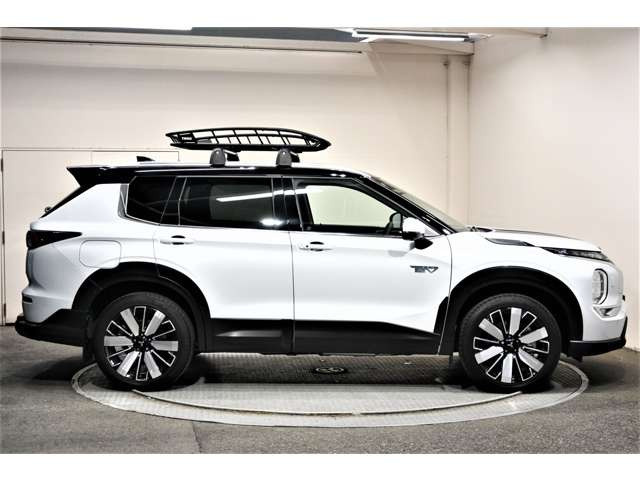 アウトランダーPHEV 2.4 P 4WD
