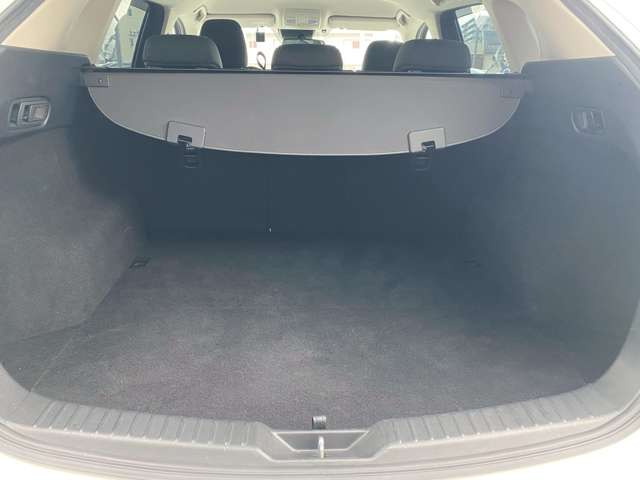 在庫車両に関してはお客様により良いものをご提供する為に品質に拘って仕入れを行っております。各お車の状態はそれぞれですのでご商談時に当店スタッフがご説明させて頂きますのでご安心くださいませ。