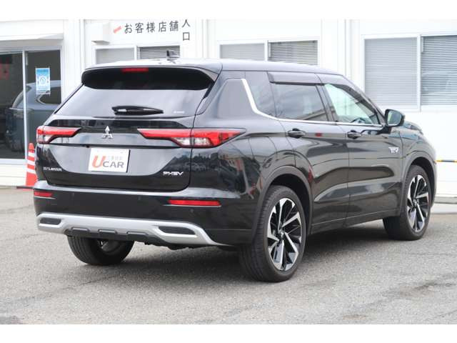 アウトランダーPHEV 2.4 P 4WD