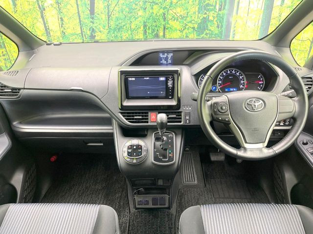 ヴォクシー2.0 ZS 煌