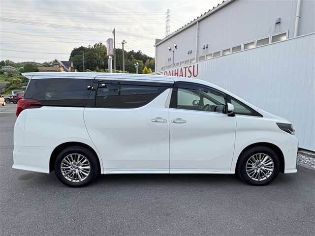 アルファードハイブリッド 2.5 S タイプゴールドII E-Four 4WD