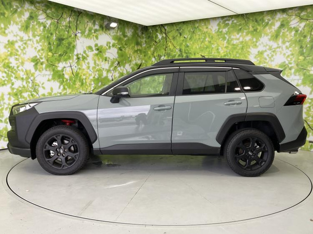 RAV42.0 アドベンチャー オフロードパッケージ II 4WD