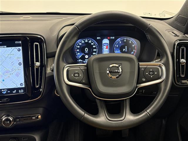 XC40T4 AWD インスクリプション 4WD