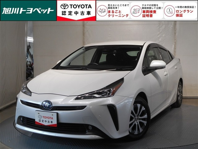 プリウス1.8 A E-Four 4WD