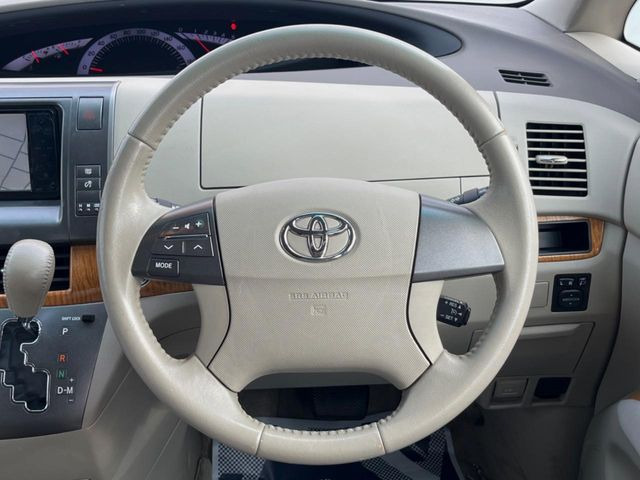�y�X�e�A�����O�X�C�b�`�z�^�]���A�O������ڐ������炷���ƂȂ��A�I�[�f�B�I���̑��삪�\�ȕ֗��@�\!���S&���K�ȃh���C�u�����o���Ă���܂���