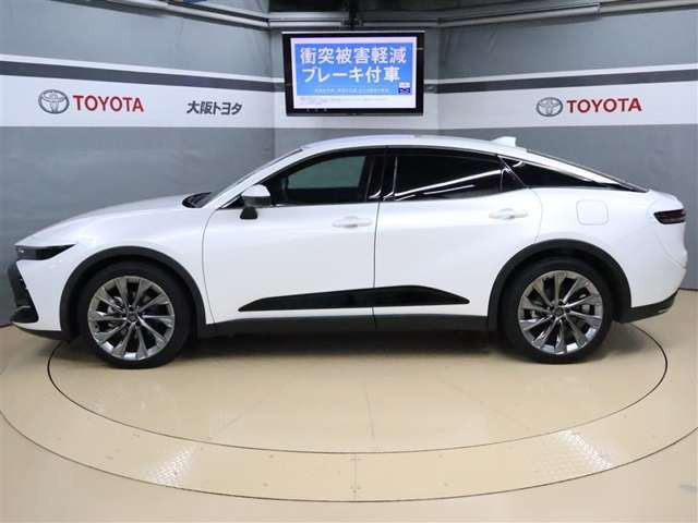 クラウンクロスオーバー2.5 G レザー パッケージ E-Four 4WD
