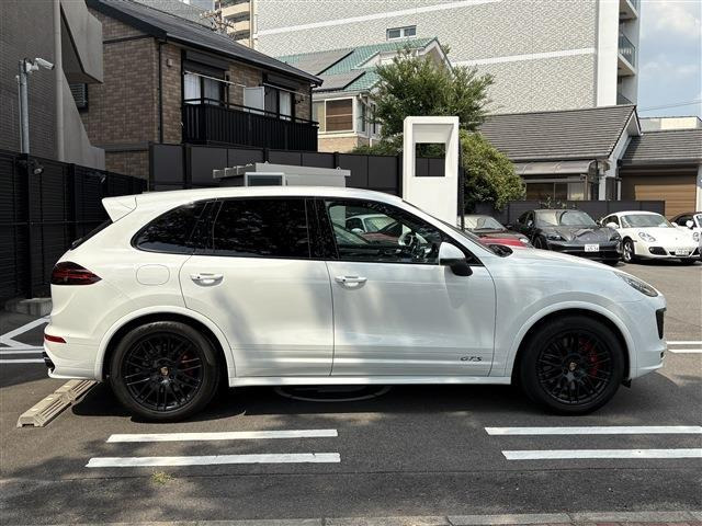 カイエンGTS ティプトロニックS 4WD