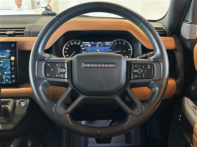 ディフェンダー130 X ダイナミック HSE 3.0L D300 ディーゼル 4WD