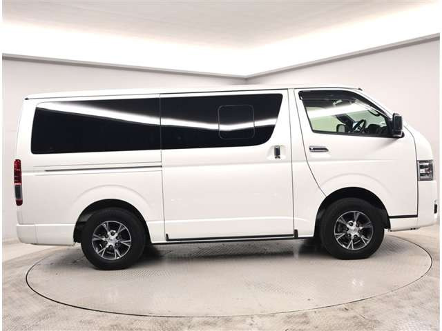 ハイエースバン