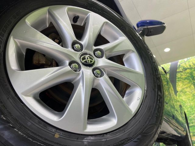 �y����15�C���`�A���~�z�C�[���z�O�ςɃ}�b�`���������A���~�z�C�[���𑕒����Ă���܂��B�e��ЊO�A���~�z�C�[����A�X�^�b�h���X�^�C�����戵�����Ă���܂��B���񂲑��k����������