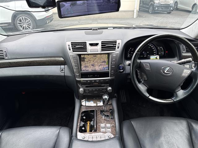 LS600h バージョンS Iパッケージ 4WD