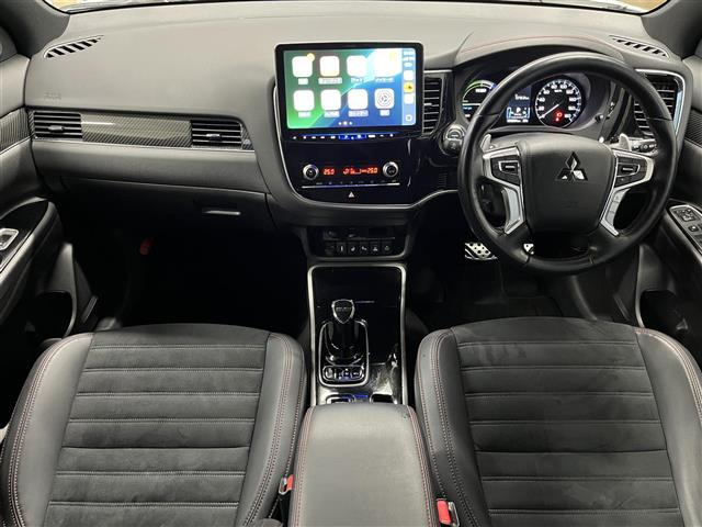 アウトランダーPHEV2.4 ブラック エディション 4WD