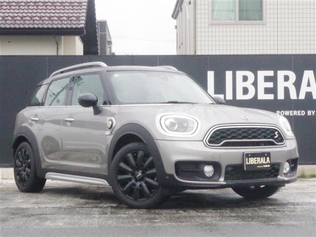 ミニクロスオーバークーパー S E オール4 4WD