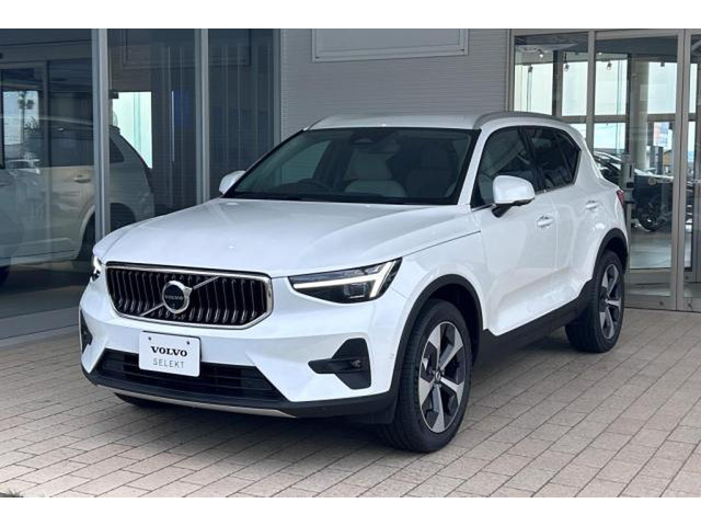 XC40ウルトラ B4 AWD 4WD