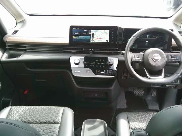 セレナ1.4 e-POWER ハイウェイスターV
