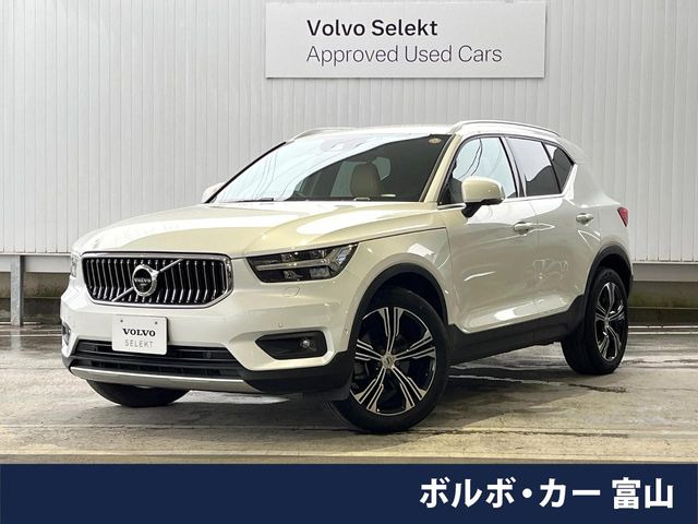 XC40B4 AWD インスクリプション 4WD