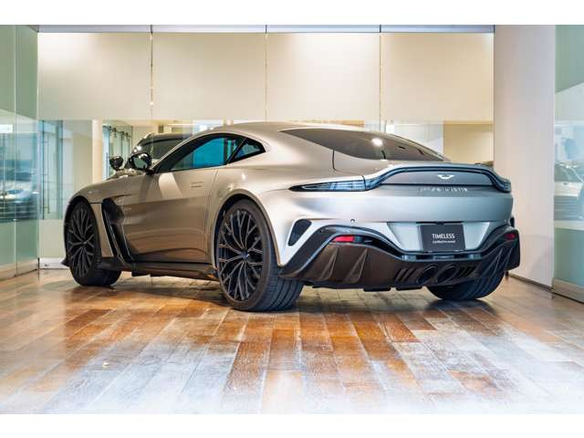 V12ヴァンテージ
