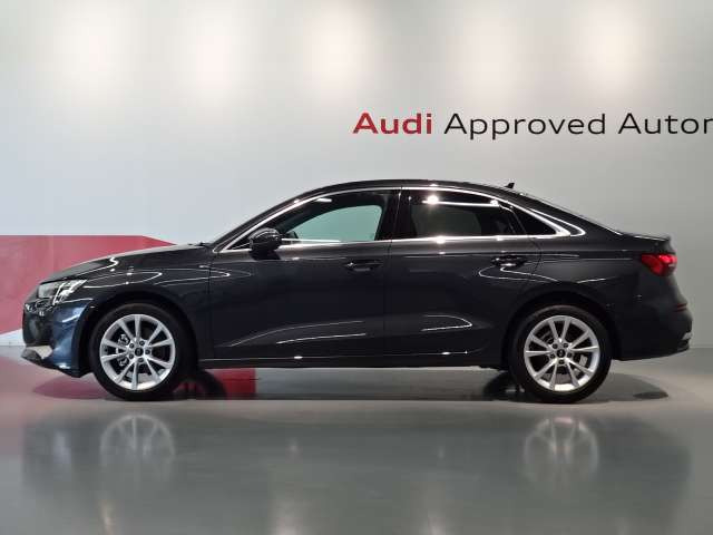 A3セダン30 TFSI アドバンスド
