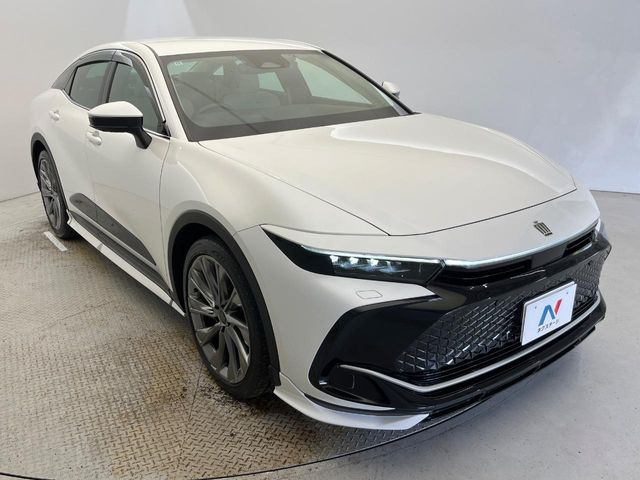 クラウンクロスオーバー2.5 G アドバンスト レザー パッケージ E-Four 4WD