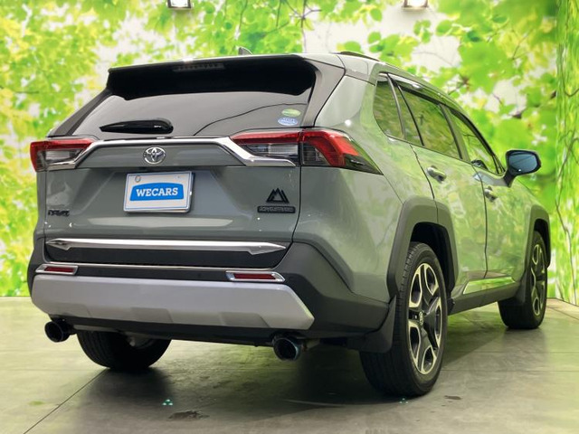 RAV42.0 アドベンチャー 4WD