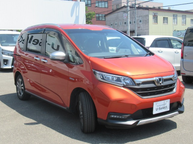 フリード+1.5 ハイブリッド クロスター ホンダセンシング 4WD