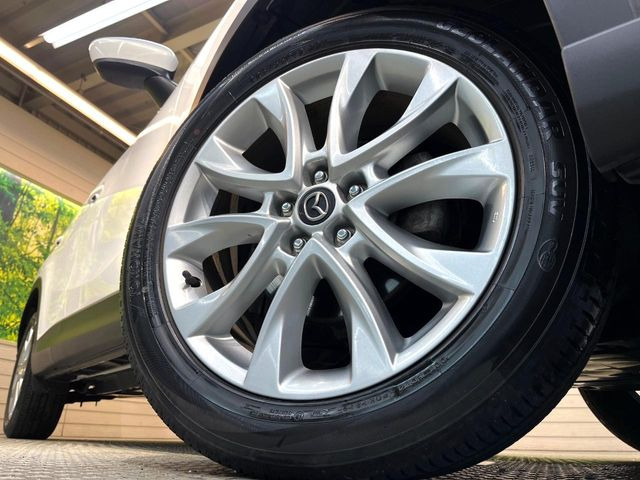 �y����19�C���`�A���~�z�C�[���z�O�ςɃ}�b�`���������A���~�z�C�[���𑕒����Ă���܂��B�e��ЊO�A���~�z�C�[����A�X�^�b�h���X�^�C�����戵�����Ă���܂��B���񂲑��k����������