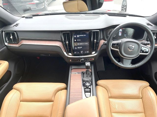 V60クロスカントリーT5 AWD プロ 4WD
