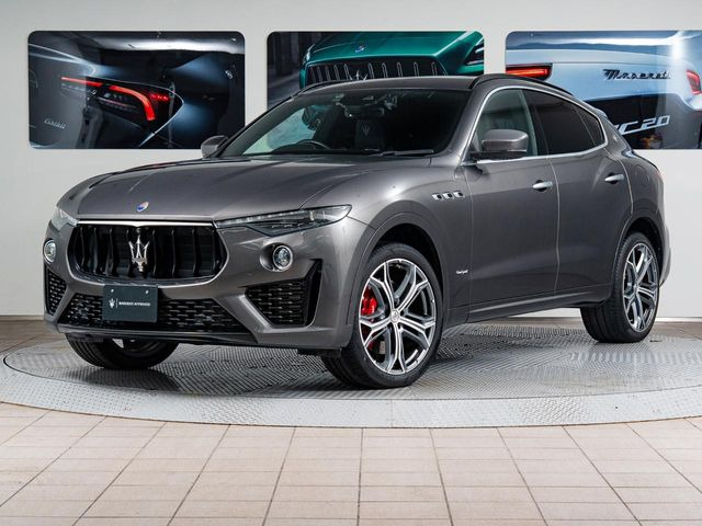 レヴァンテグランスポーツ 4WD