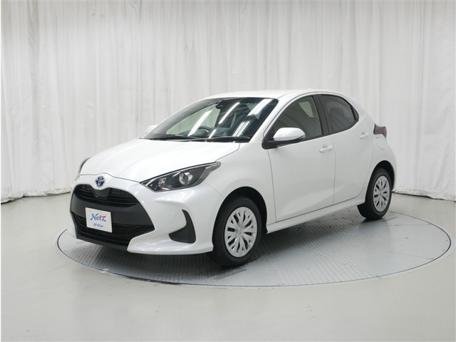 ヤリス1.5 ハイブリッド X E-Four 4WD
