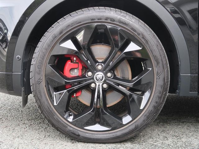 EペイスRダイナミック SE 2.0L P250 4WD