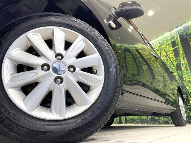 �y�A���~�z�C�[���z�O�ςɃ}�b�`�����A���~�z�C�[���𑕒����Ă���܂��B�e��A���~�z�C�[����A�X�^�b�h���X�^�C�����戵�����Ă���܂��B���񂲑��k����������
