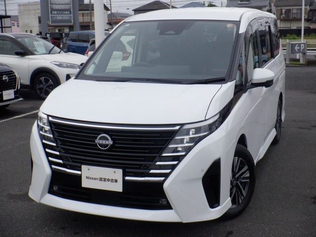 セレナ1.4 e-POWER ハイウェイスターV