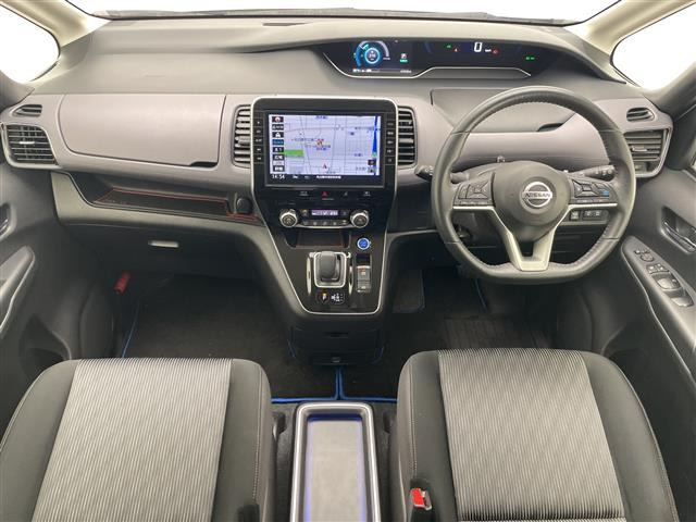セレナ1.2 e-POWER ハイウェイスターV