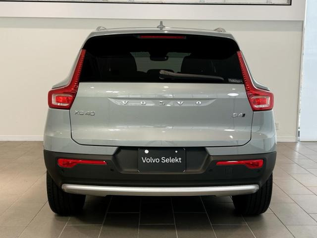 XC40ウルトラ B4 AWD 4WD