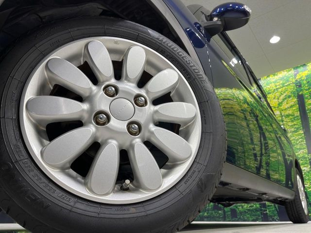 �y����14�C���`�A���~�z�C�[���z�O�ςɃ}�b�`���������A���~�z�C�[���𑕒����Ă���܂��B�e��ЊO�A���~�z�C�[����A�X�^�b�h���X�^�C�����戵�����Ă���܂��B���񂲑��k����������