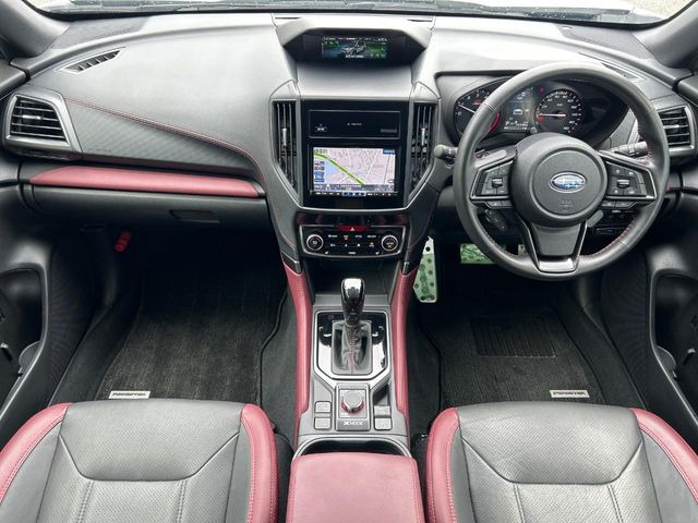 フォレスター1.8 STI スポーツ 4WD