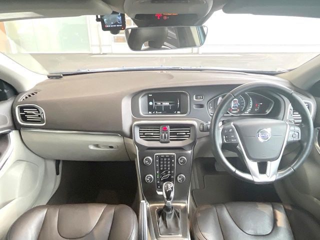 V40D4 ディーゼル