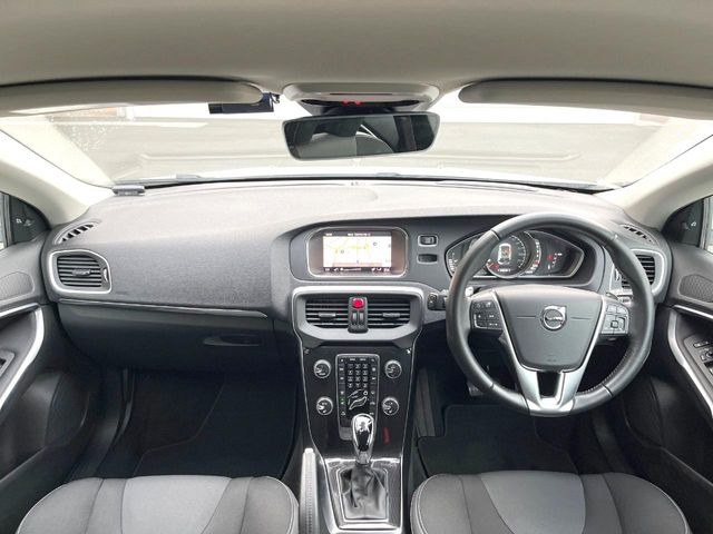 V40D4 モメンタム ディーゼル