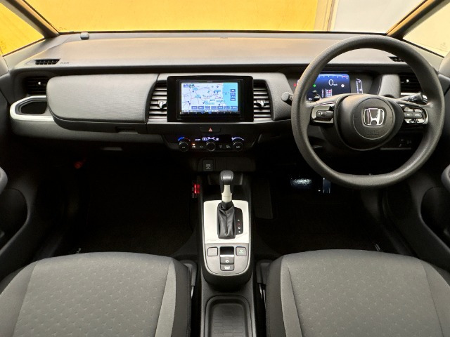 フィット1.5 ベーシック 4WD
