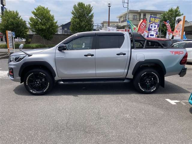 ハイラックス2.4 Z ブラック ラリー エディション ディーゼル 4WD