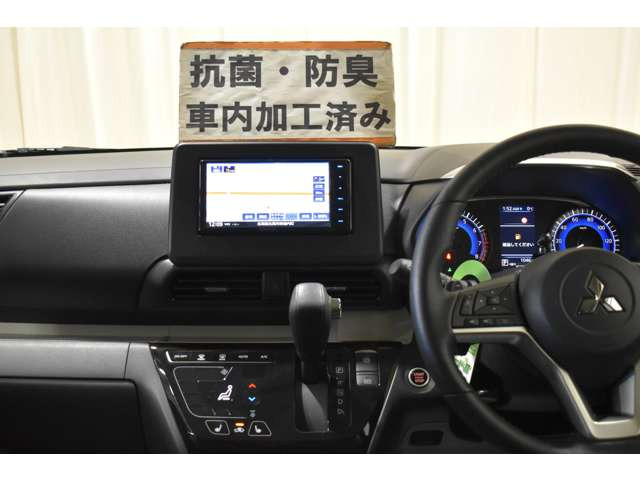 デリカミニT プレミアム 4WD