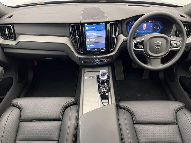 XC60ウルトラ T6 AWD プラグイン ハイブリッド ブラック エディション 4WD