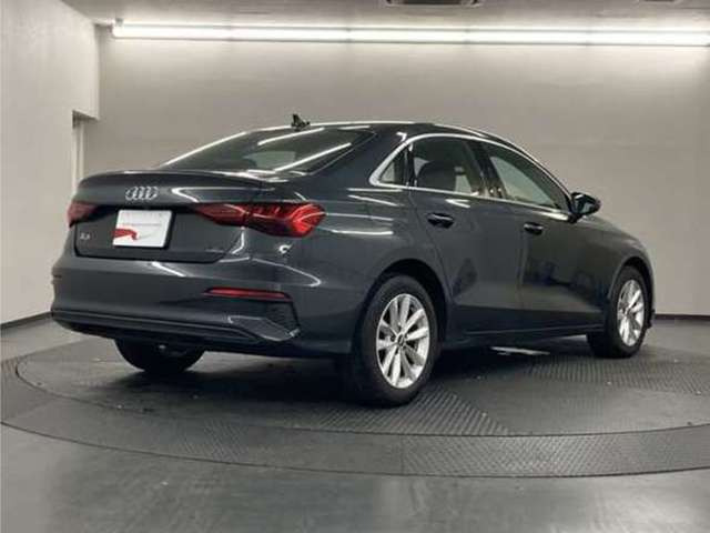 A3セダン30 TFSI