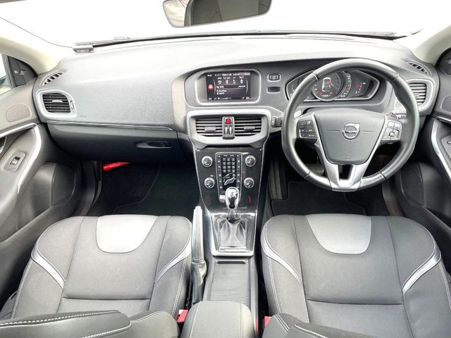 V40T3 モメンタム