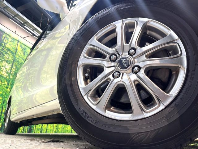 �y14�C���`�A���~�z�C�[���z�O�ςɃ}�b�`�����A���~�z�C�[���𑕒����Ă���܂��B�e��A���~�z�C�[����A�X�^�b�h���X�^�C�����戵�����Ă���܂��B���񂲑��k����������