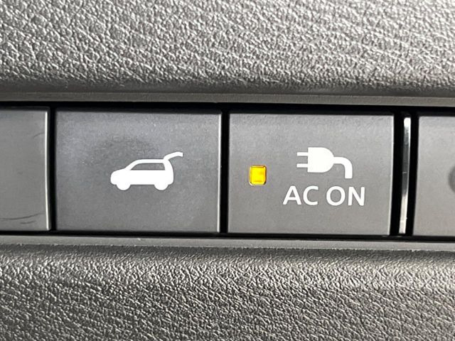 【パワーバックドア】スマートキーや運転席のボタンを押すだけでリアゲートが自動で開閉します!荷物を持っている時や、高い位置にあるバックドアを閉める際に便利な機能です♪