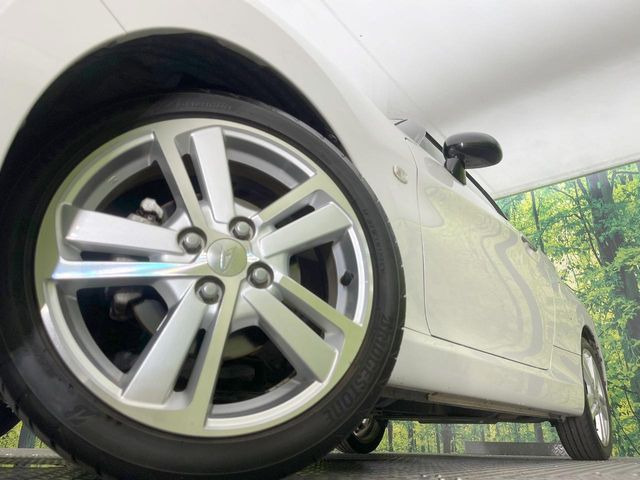 �y�����A���~�z�C�[���z�O�ςɃ}�b�`���������A���~�z�C�[���𑕒����Ă���܂��B�e��ЊO�A���~�z�C�[����A�X�^�b�h���X�^�C�����戵�����Ă���܂��B���񂲑��k����������