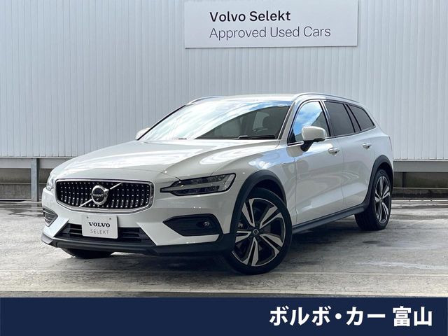 V60クロスカントリーアルティメット B5 AWD 4WD